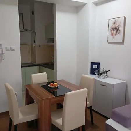 Apartment Ija