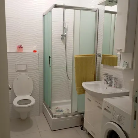Ija Apartment *